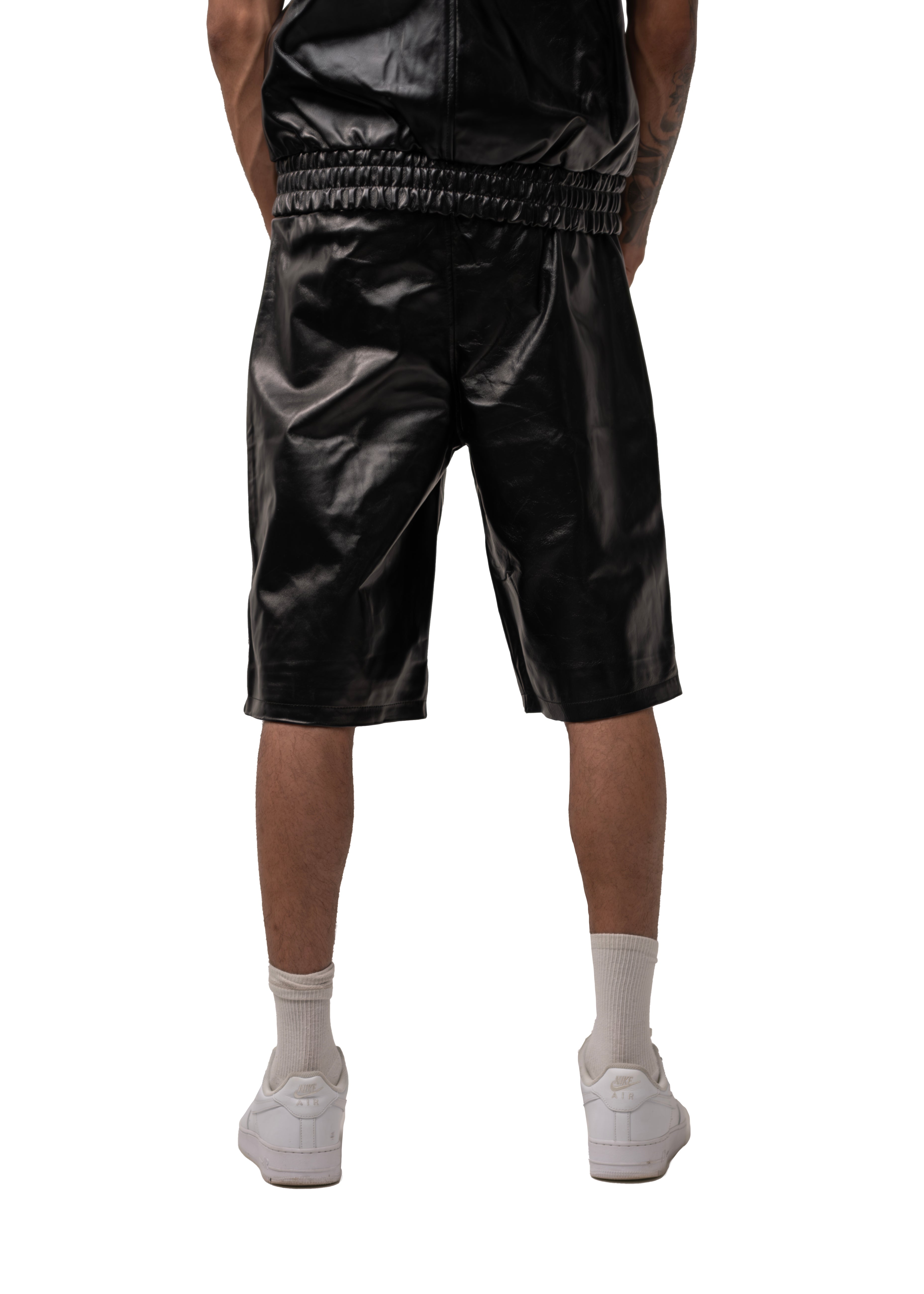 emboss clover Shorts